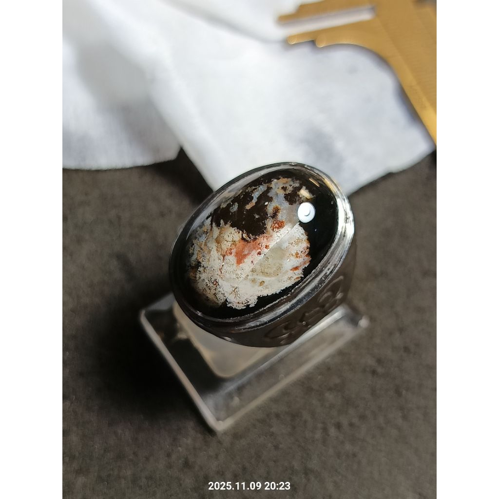 BATU GARUT EDONG LAWASAN