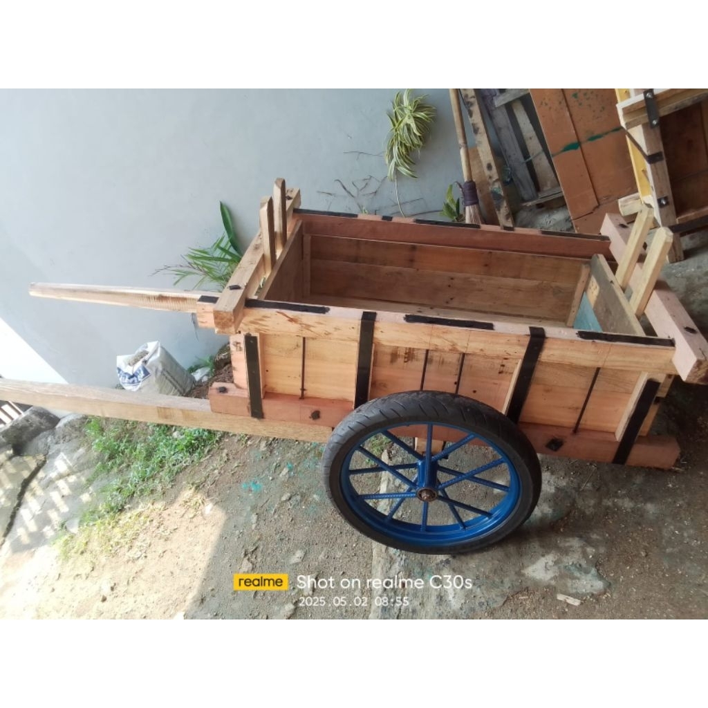 gerobak kayu ban motor gerobak pasir ukuran 120x63x33cm