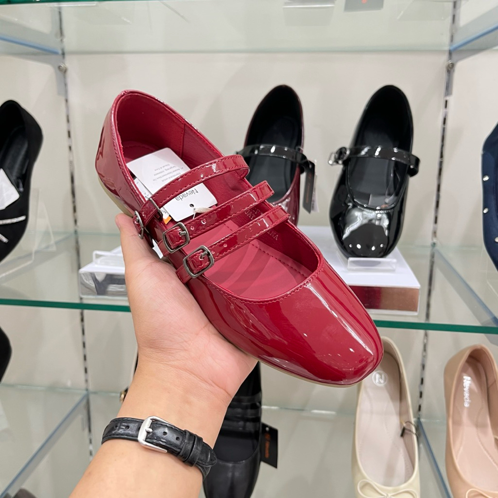 nevada flat shoes slip on wanita