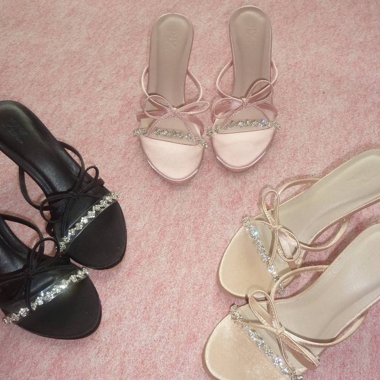 PixFootwear Pix x Clarice Cutie Regina Satin Heel - Sepatu Hak Pita Wanita