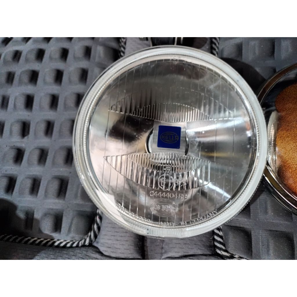 Lampu Foklaim Hella Comet 500 made in Germany