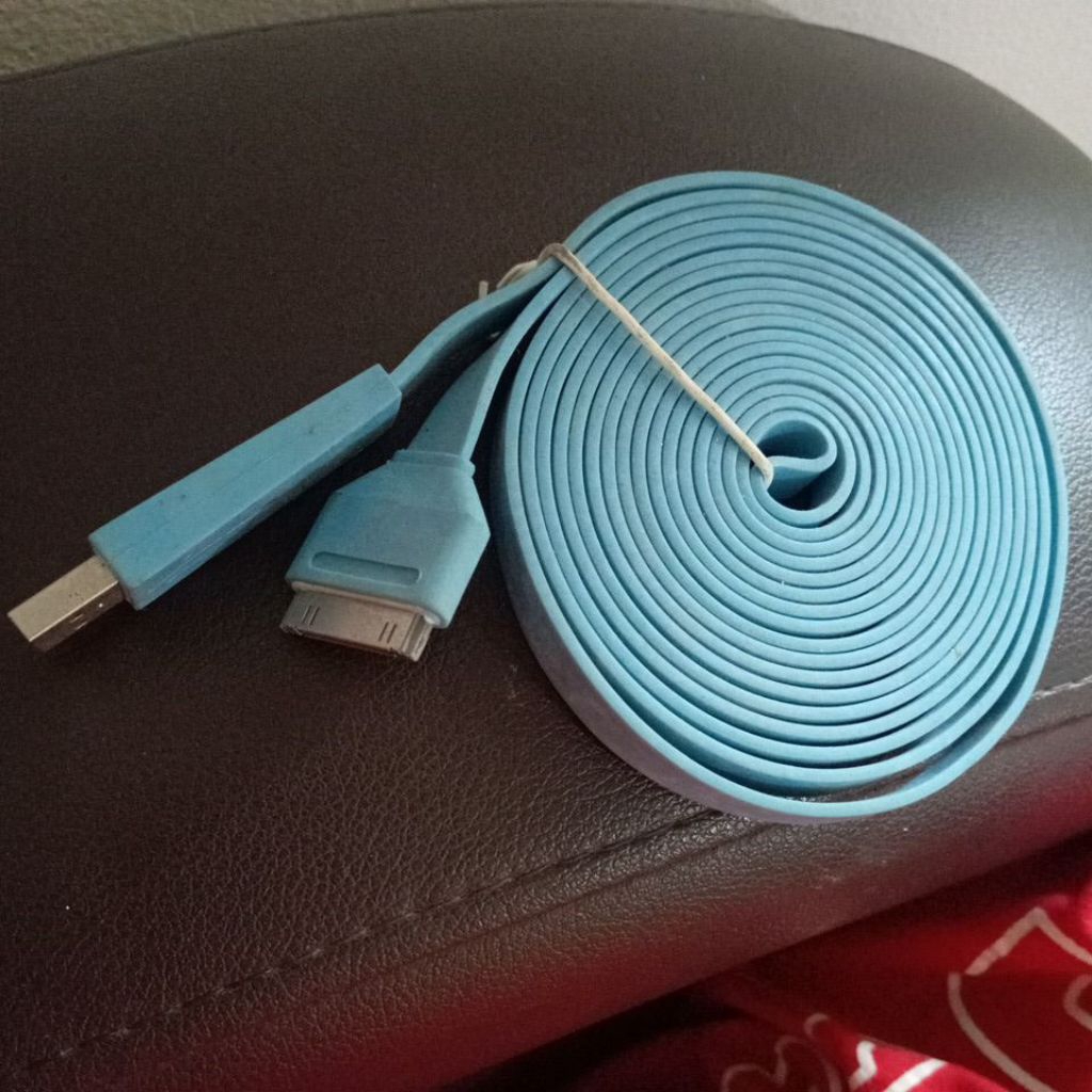 kabel iphone 4/ kabel charger ipad panjang 3 meter bahan tebal