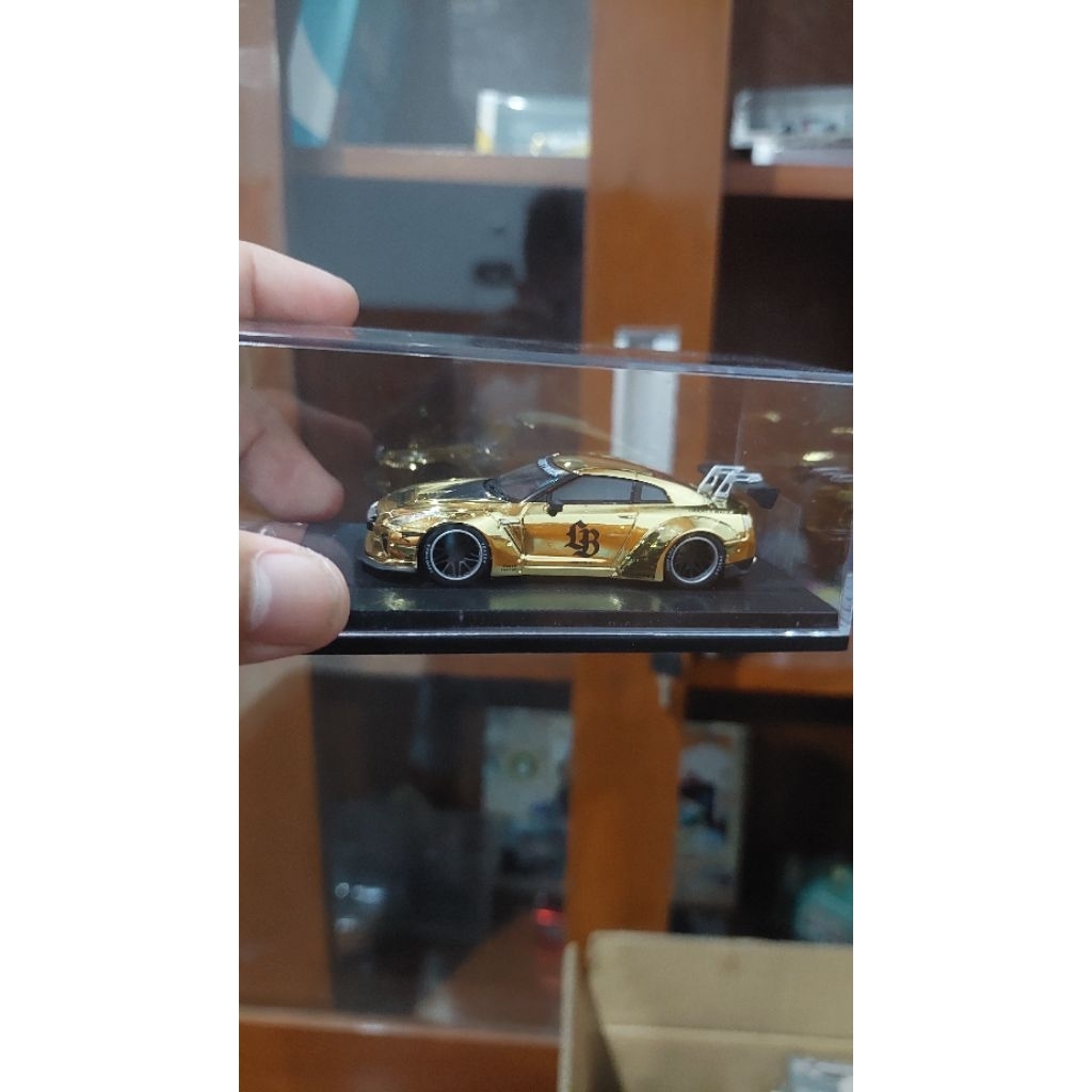my model collect nissan gtr r35 gold