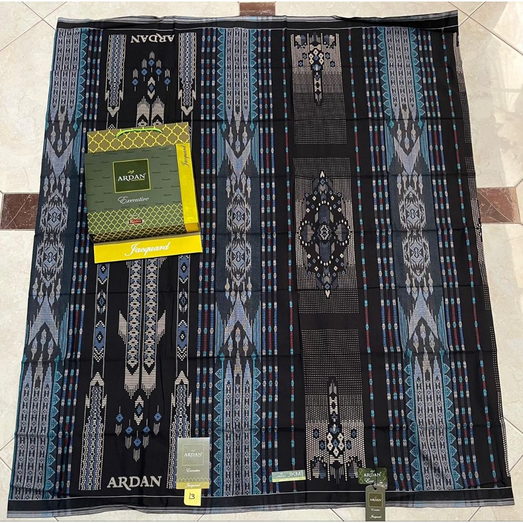 Sarung Ardan Jacquard Gold