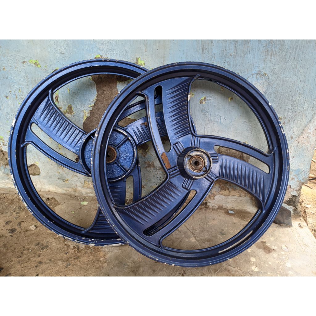 velg morodadi japan lawasan Suzuki dan Yamaha