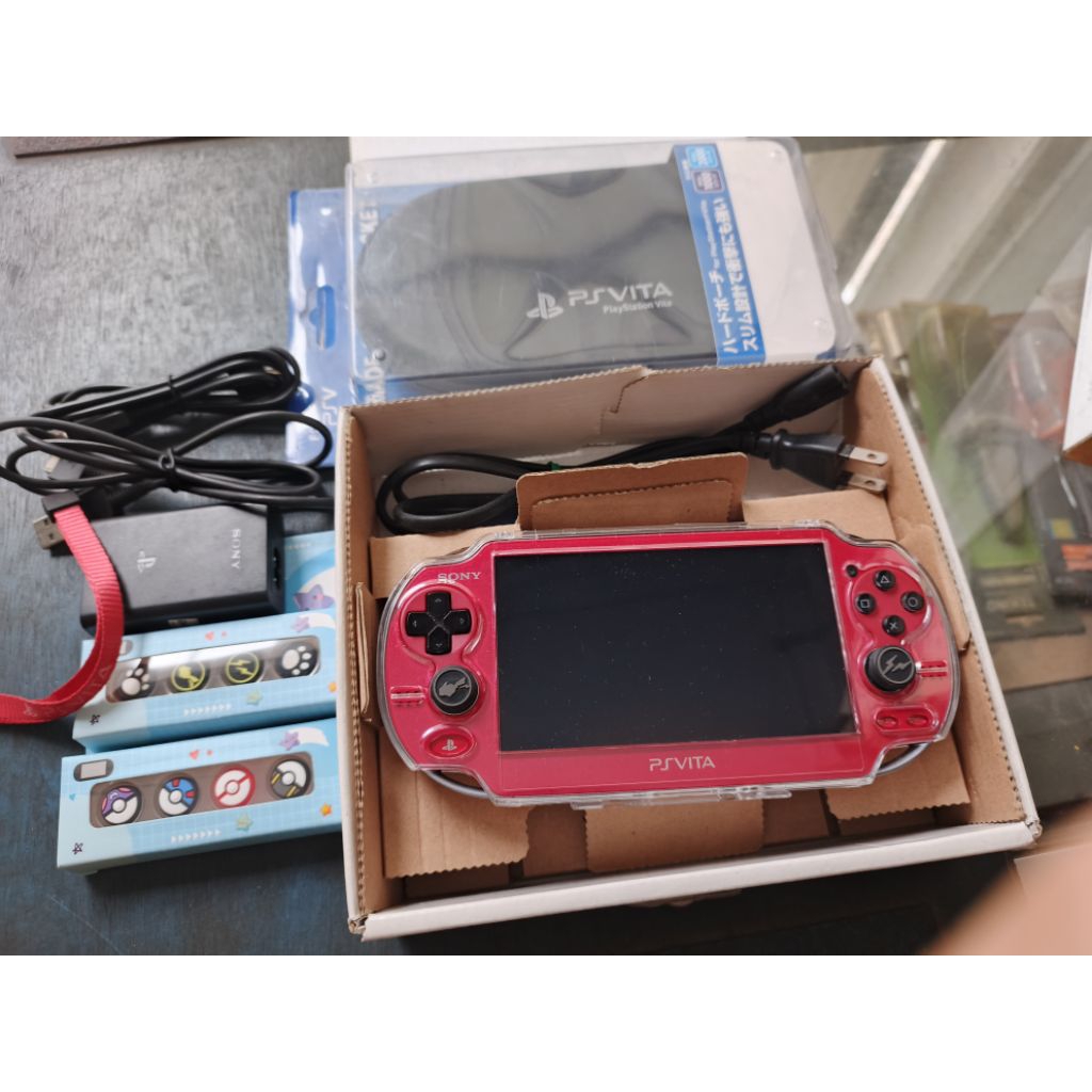 Preloved PS Vita Fat 1000 CFW 128GB Red Langka Full Aksesoris