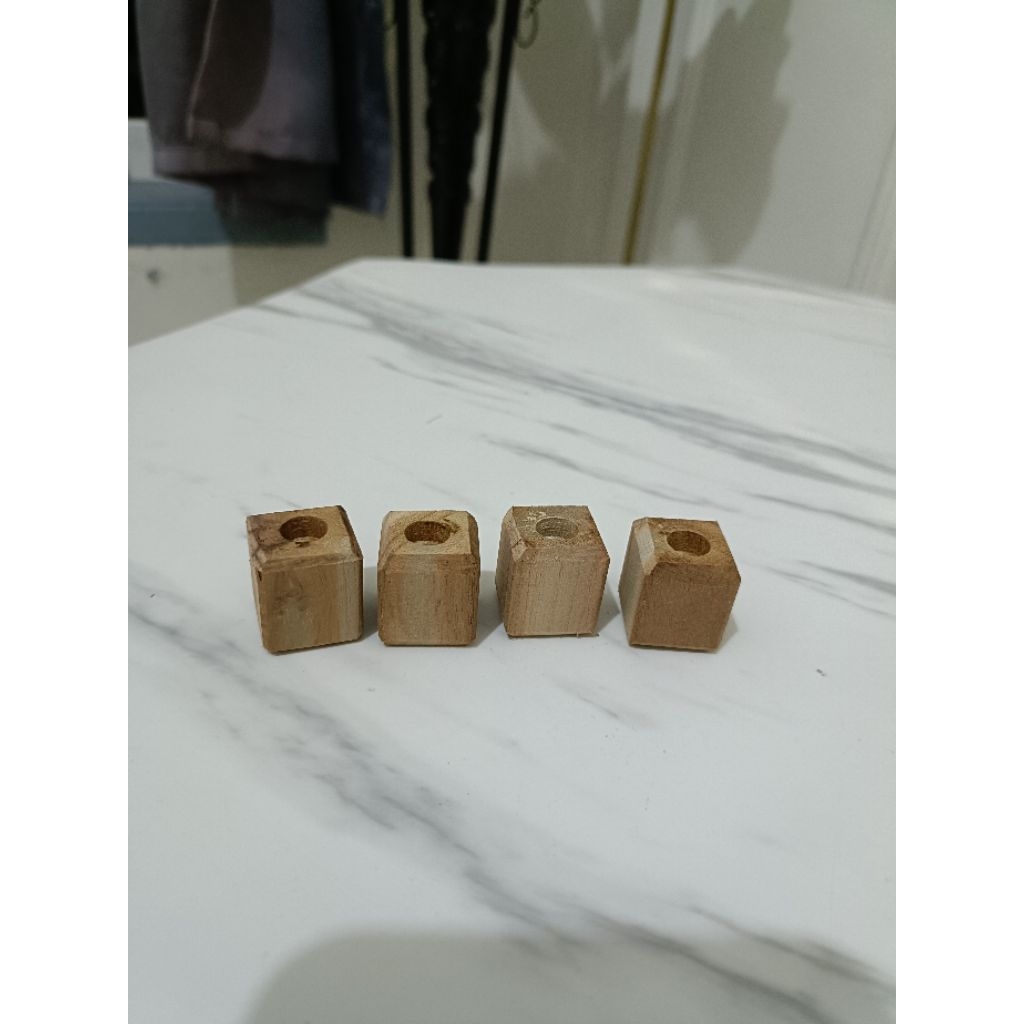 KAKI SANGKAR KOTAK MODEL BRO