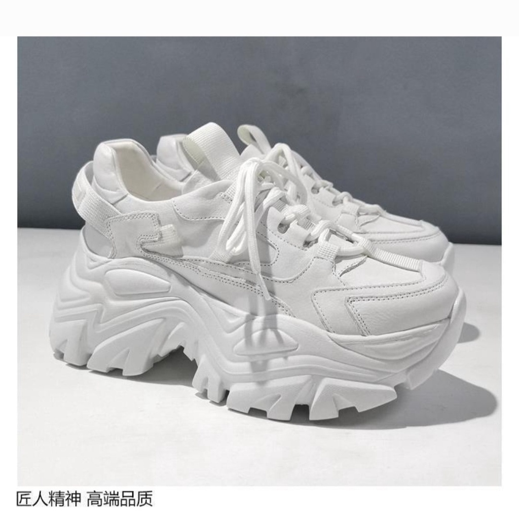 SEPATU CASUAL SNEAKERS WANITA SELEBRITI EROPA