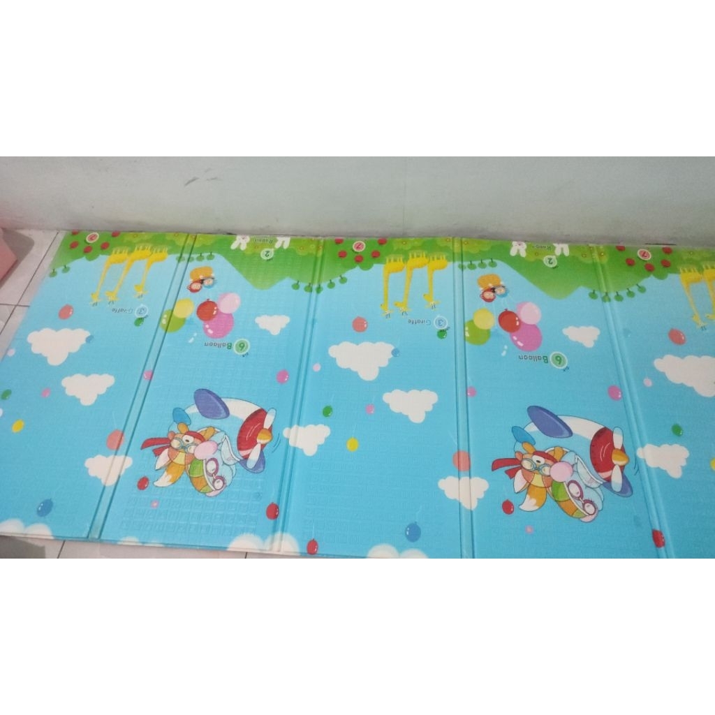 playmat lipat