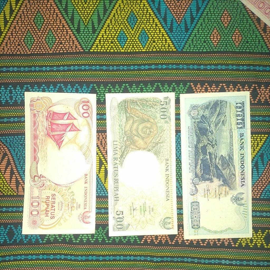 paket uang kuno tahun 1992