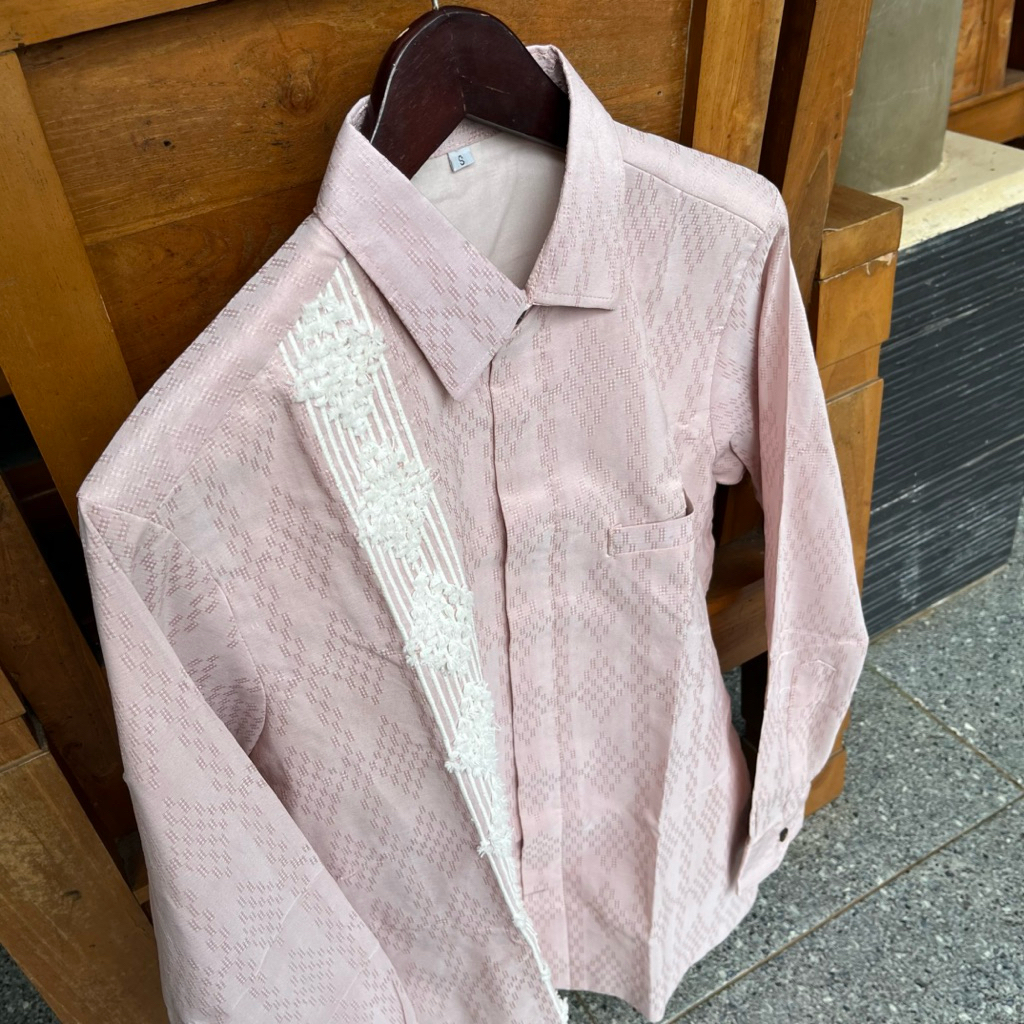 kemeja pria lengan panjang tenun songket mix bulu pink peach