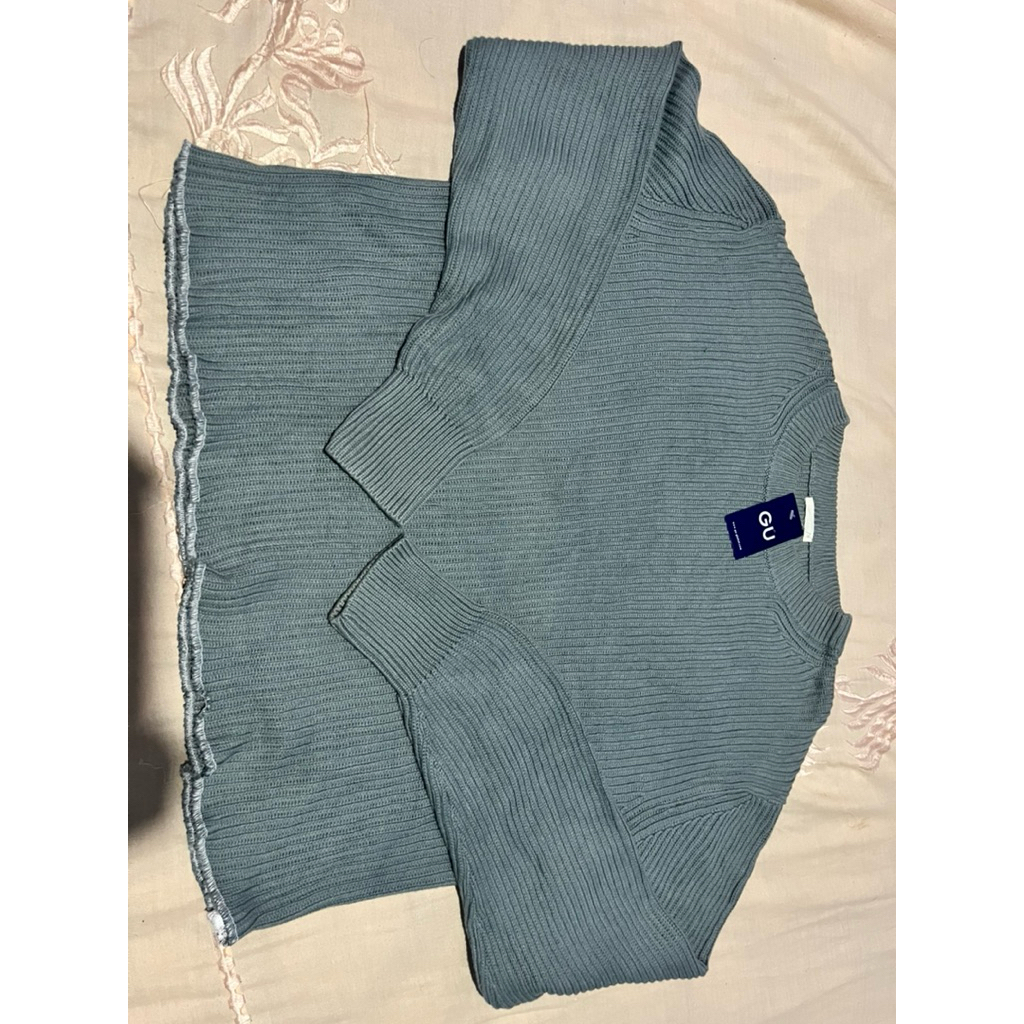 Preloved Rajut Wanita - Rajut Wanita - Baju Atasan Wanita - Rajut tebal - Preloved