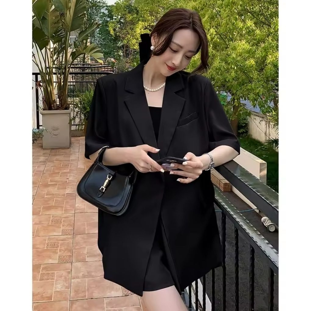 Blazer Wanita Outer  Korea Casual Lengan Pendek