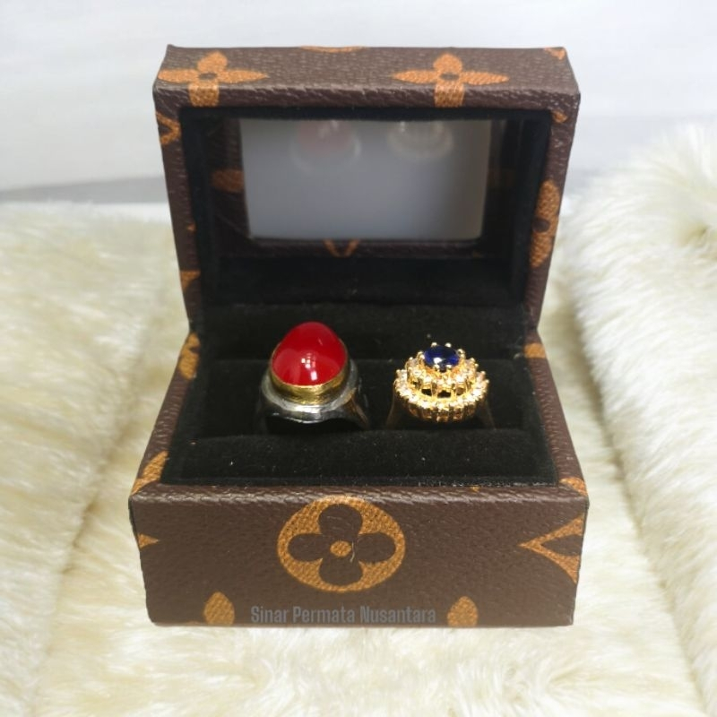 Kotak cincin box penutup kaca  perhiasan cincin pernikahan tunangan lamaran seserahan || kulit