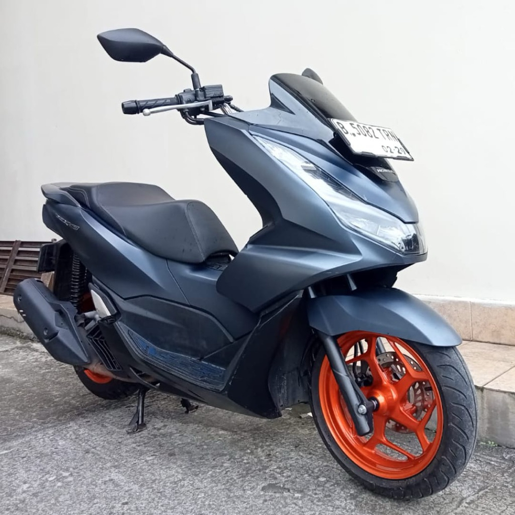 Honda pcx 160 cbs tahun 2023