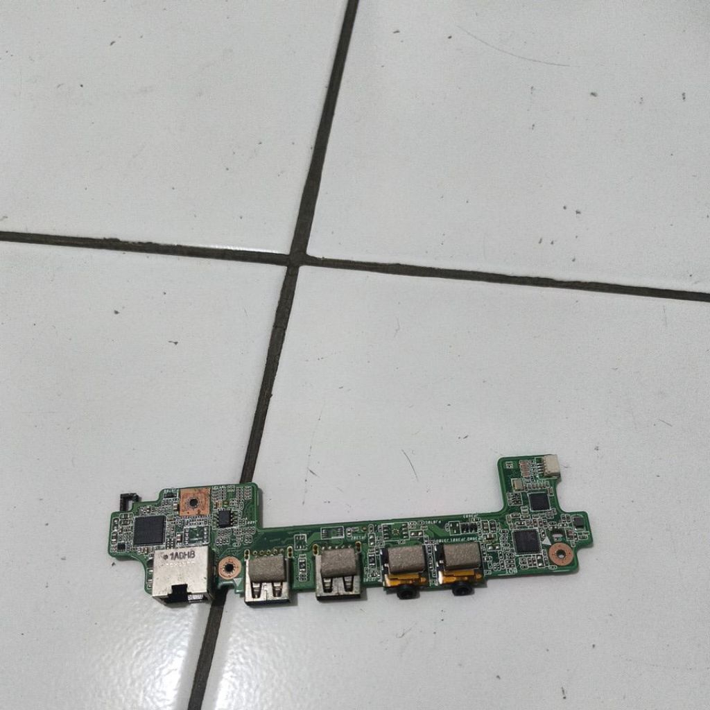 Asus Eeepc 1215B Smallboard port usb