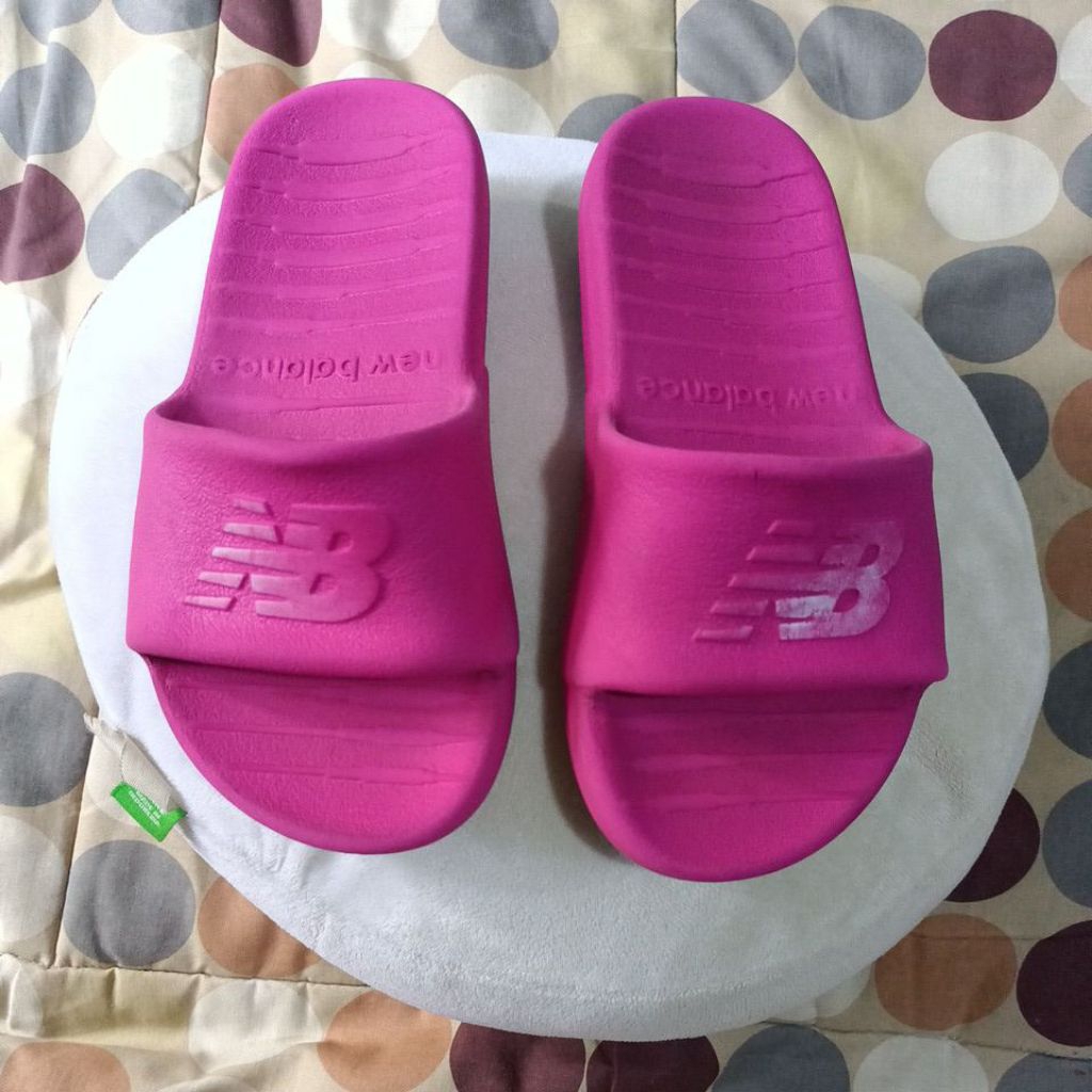 sendal original new balance pink anak perempuan sz 12 preloved