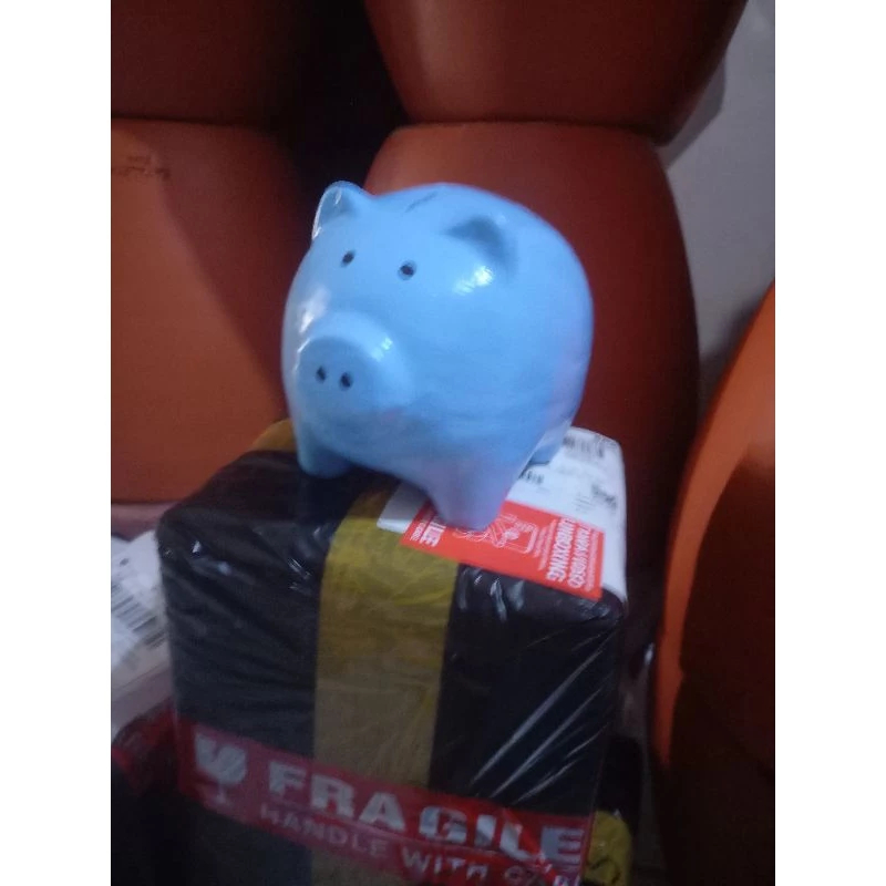 Celengan Babi Warna Biru Bahan Keramik Tanah Liat Kerajinan Unik Souvenir Pernikahan