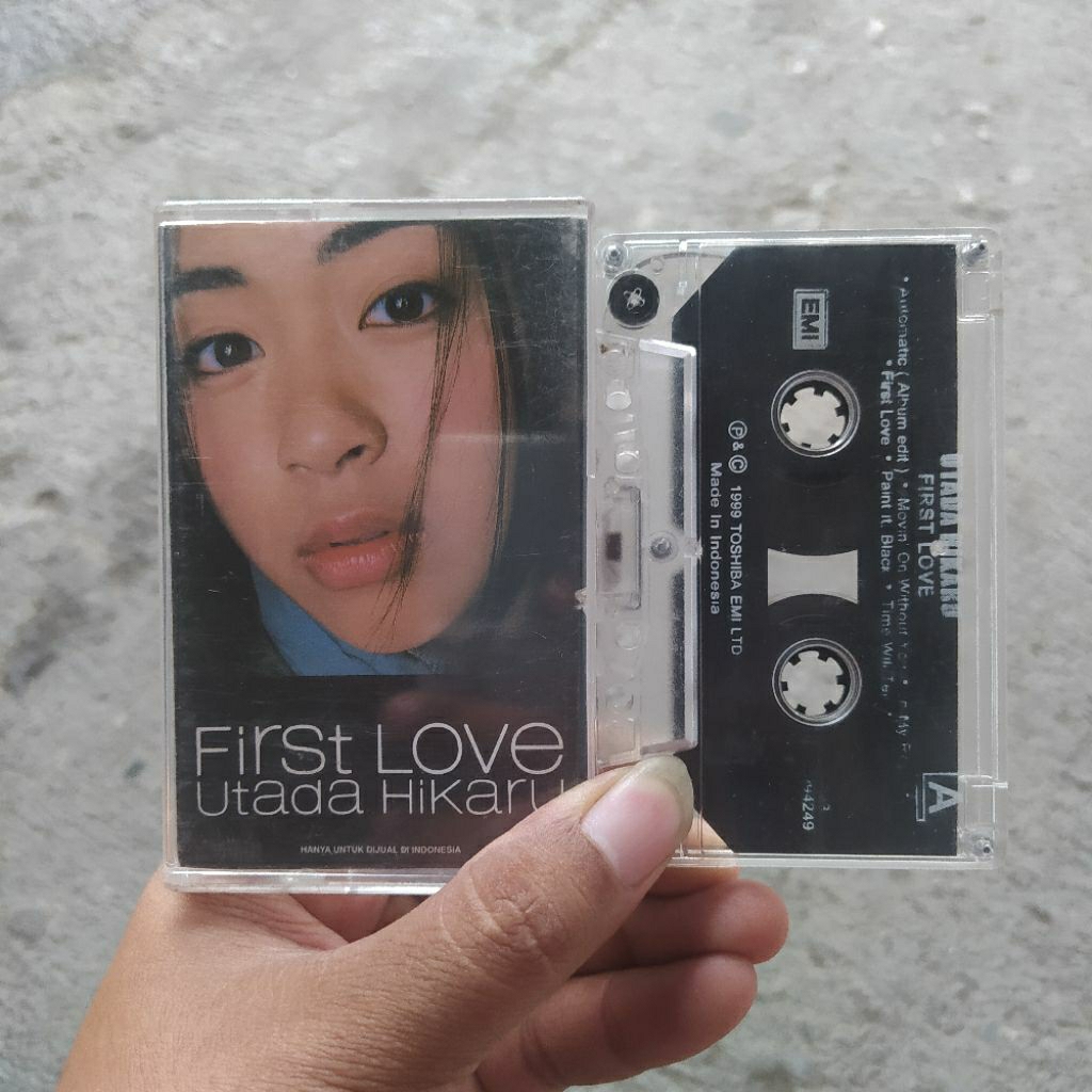 Kaset Pita Utada Hikaru - First Love