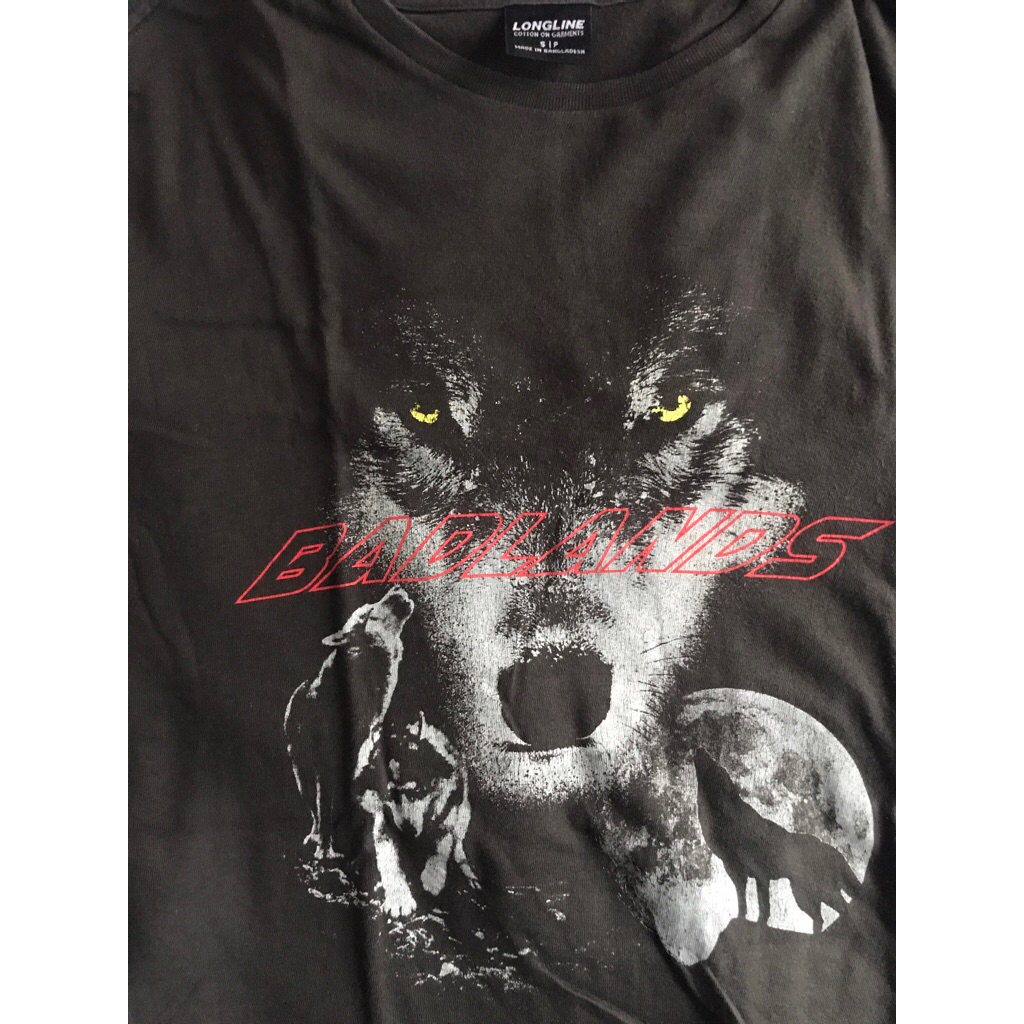 longline tshirt wolf/srigala