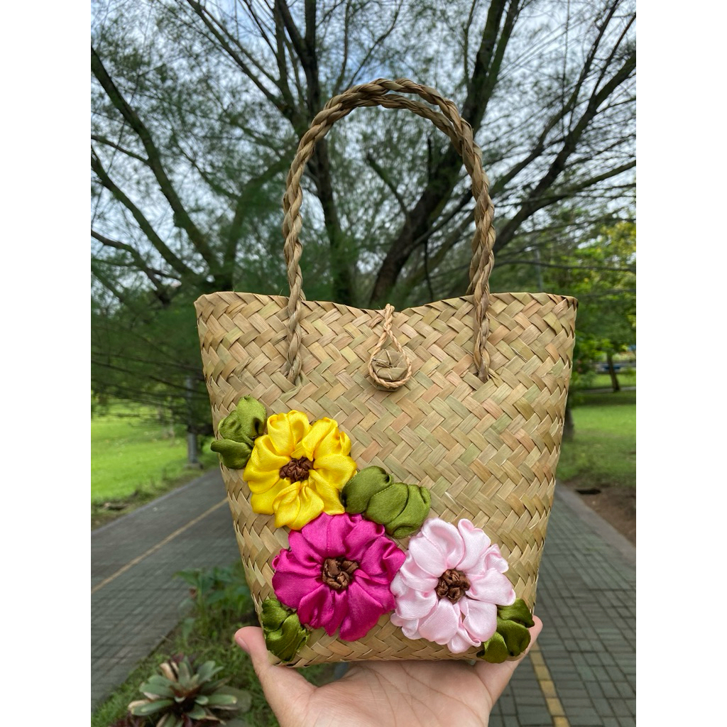 TAS ANYAMAN PURUN HIAS SULAM PITA 012