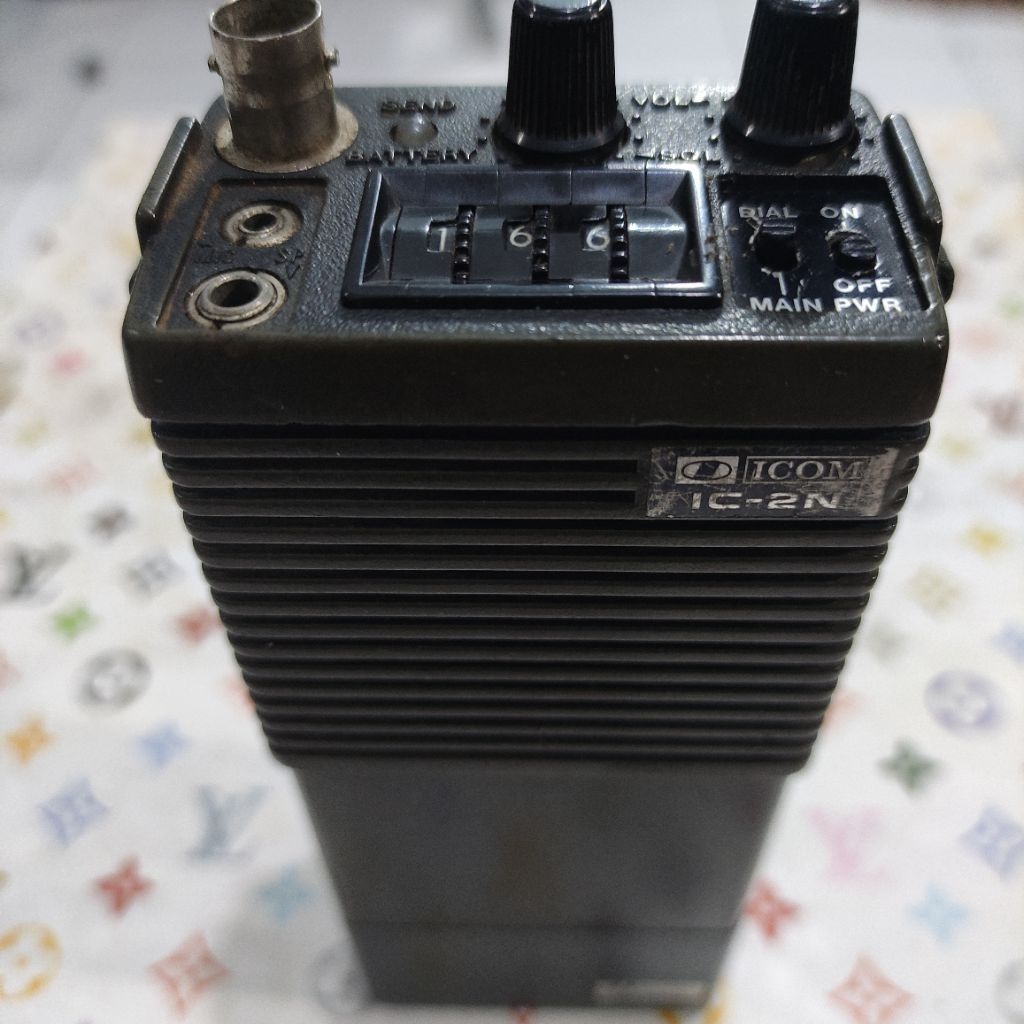HT.icom.2N.bekas