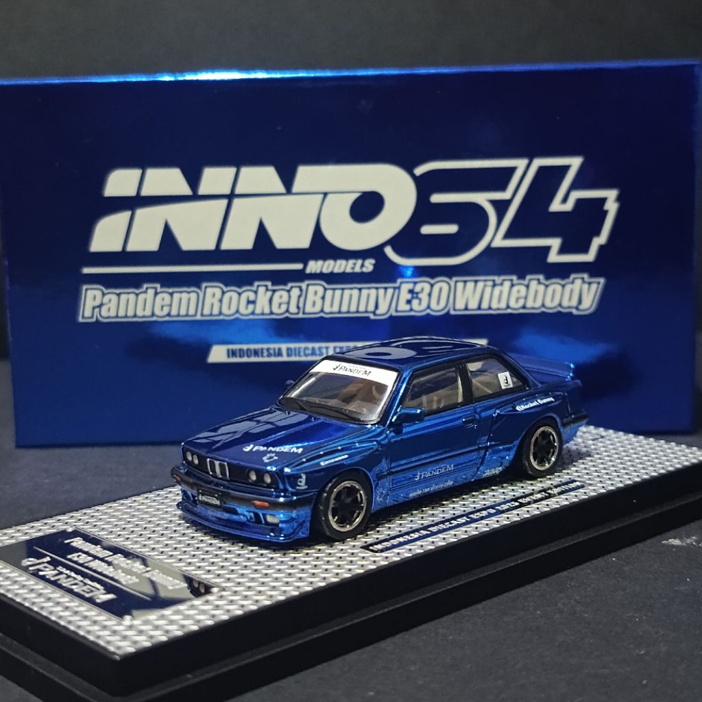 INNO64 BMW E30 PANDEM ROCKET BUNNY WIDEBODY IDE XII 2025