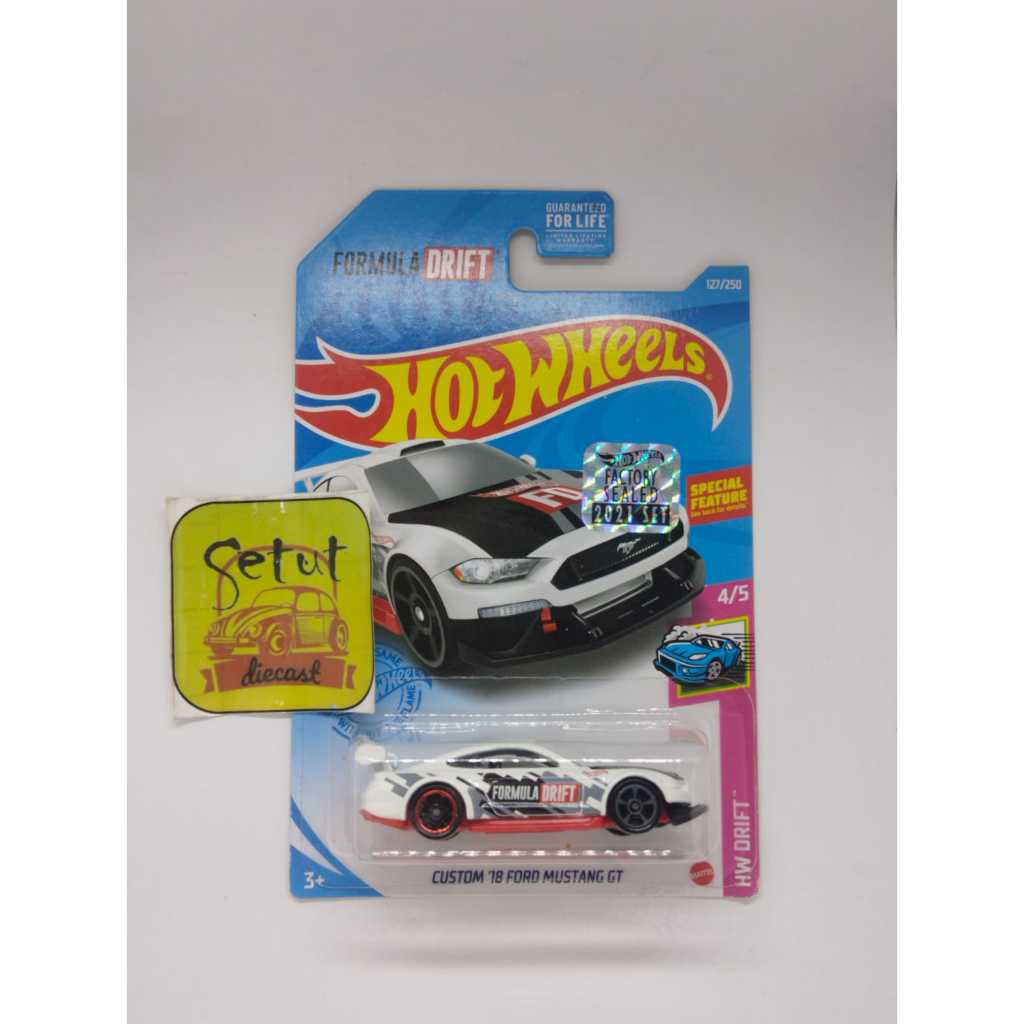 HOT WHEELS HOTWHEELS EXCLUSIVE CUSTOM 18 FORD MUSTANG GT EXCLUSIVE RECOLOR FACTORY SEALED FS PUTIH W