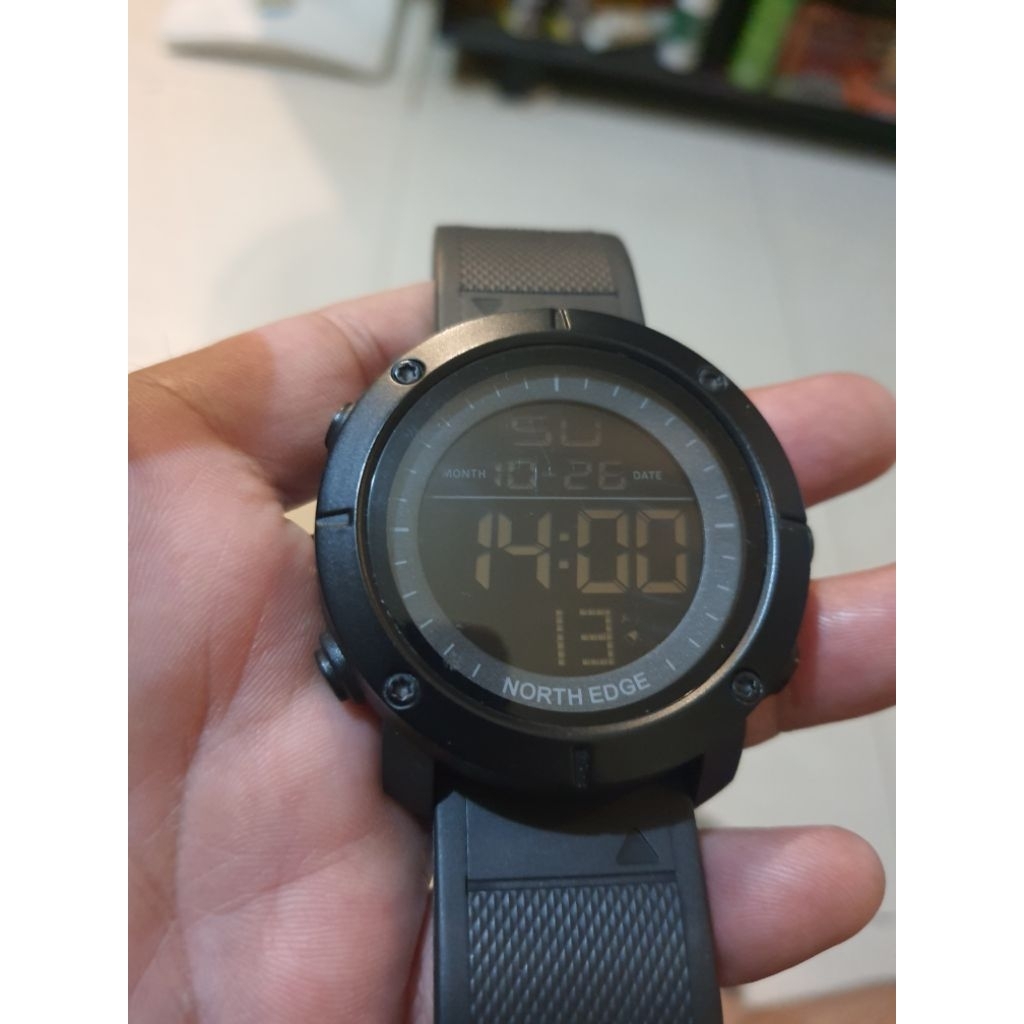 Jam tangan North edge TANK (second)