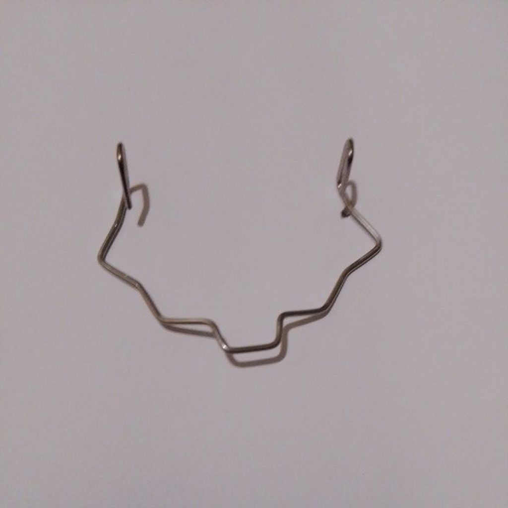 kawat klip penahanan bohlam lampu depan h4 Suzuki apv