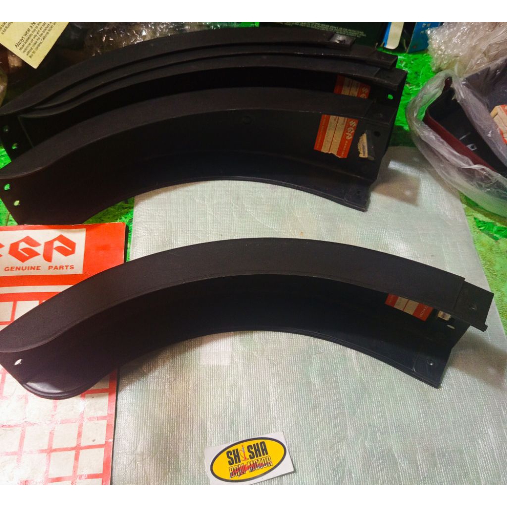 Spakbor Slebor Belakang Suzuki A100 A 100 Econos Ekonos kolong Tengah Sgp 63110-234A0L000 Original