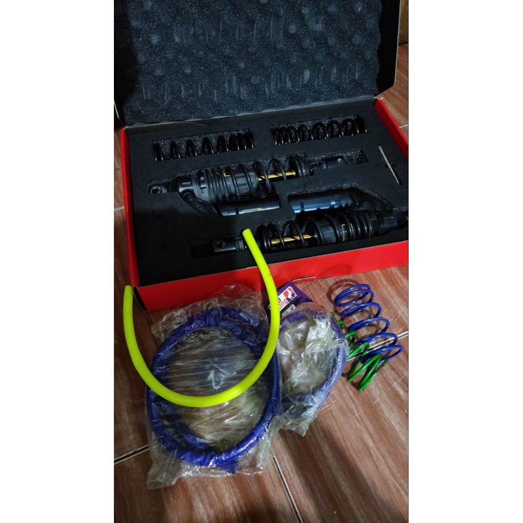 shock RCB 330 mm V series Black Edition Nmax, Aerox, Yamaha dll