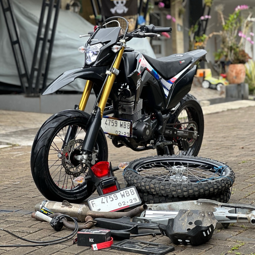 Crf150L thn 2024/2025 motor seken motor bekas berkualitas