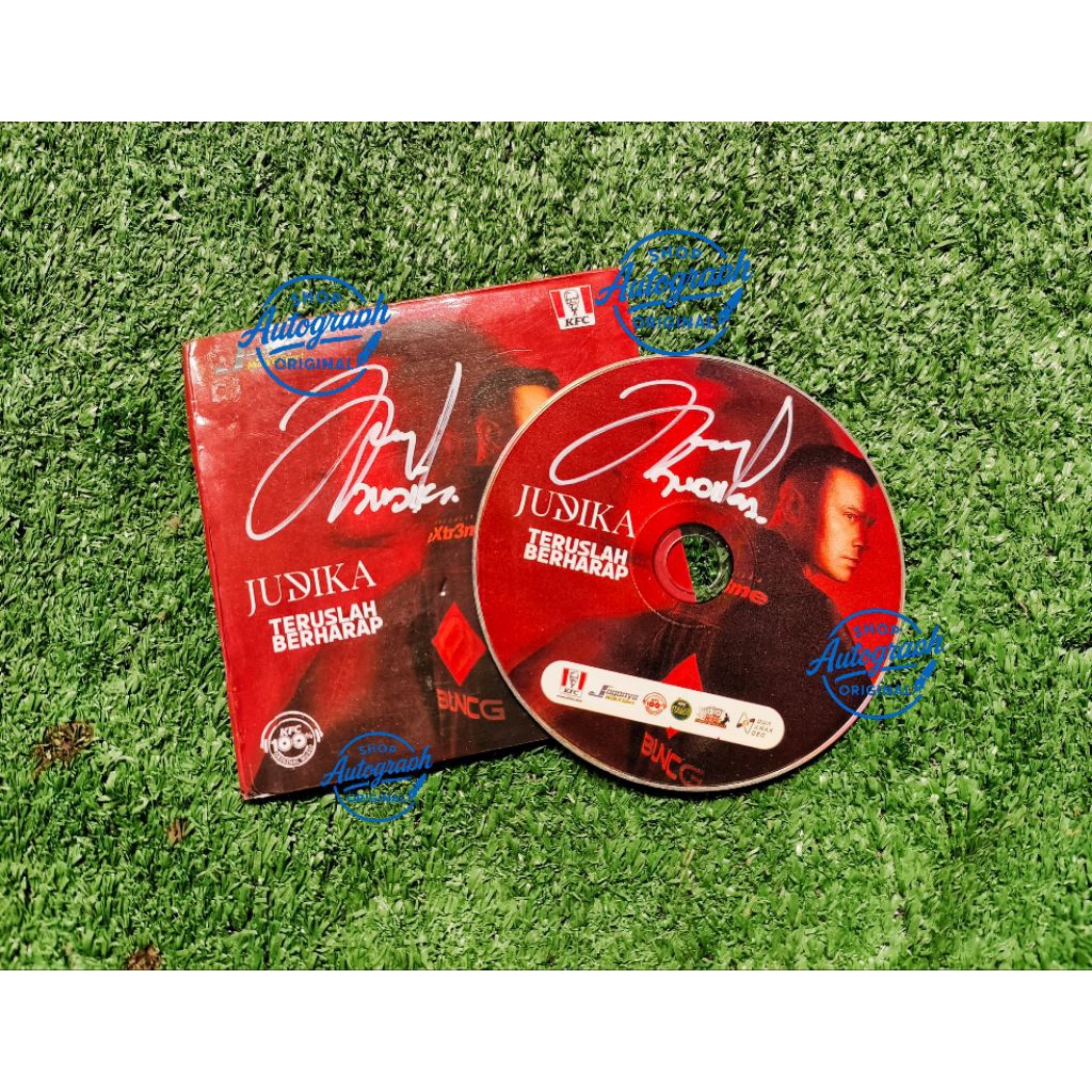 CD original Judika bertanda tangan asli Judika dengan bukti