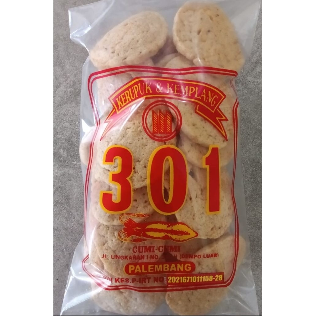 Kerupuk Cumi 301 / Kemplang Cumi 301 khas Palembang
