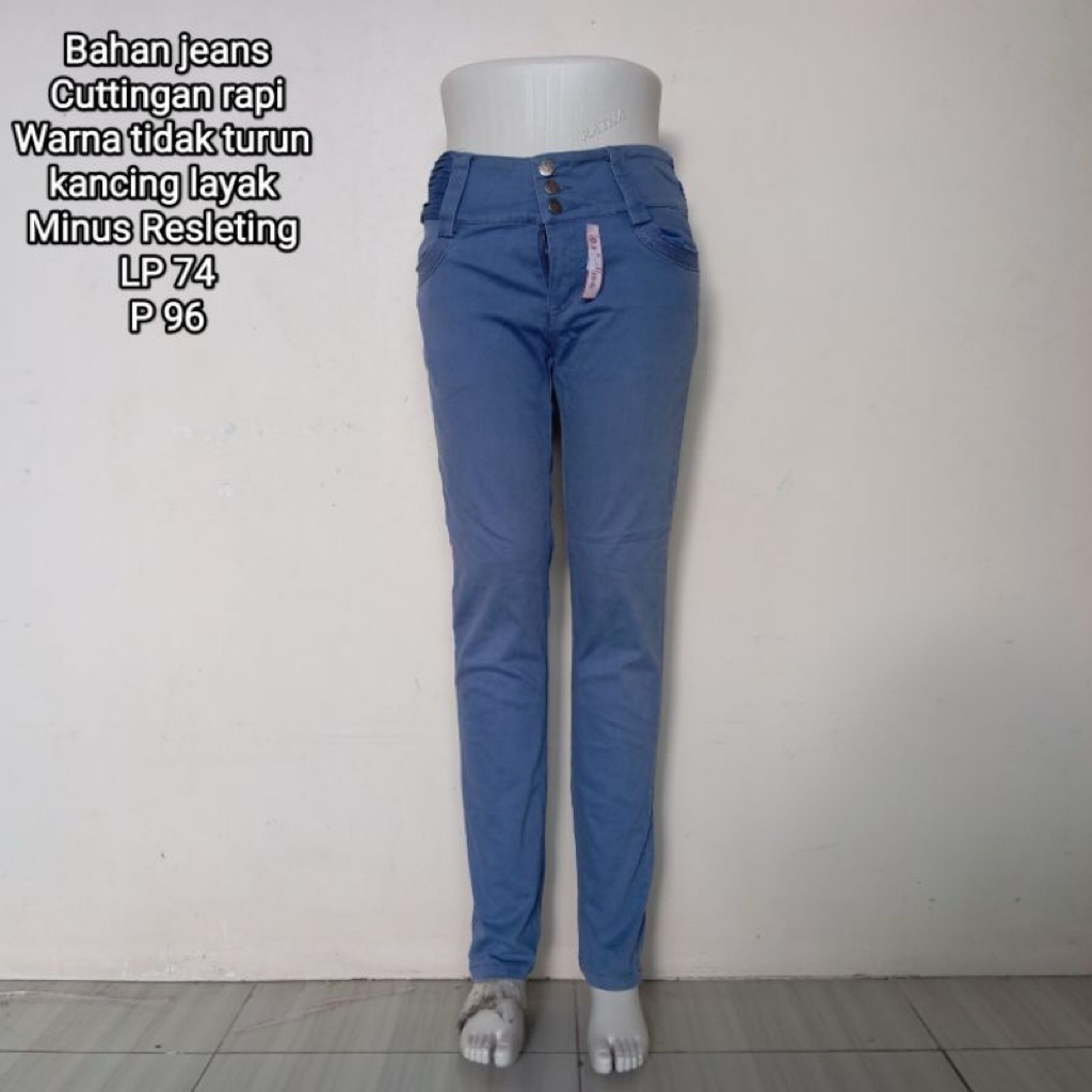 celana jeans preloved soft biru kancing tiga branded Leaf