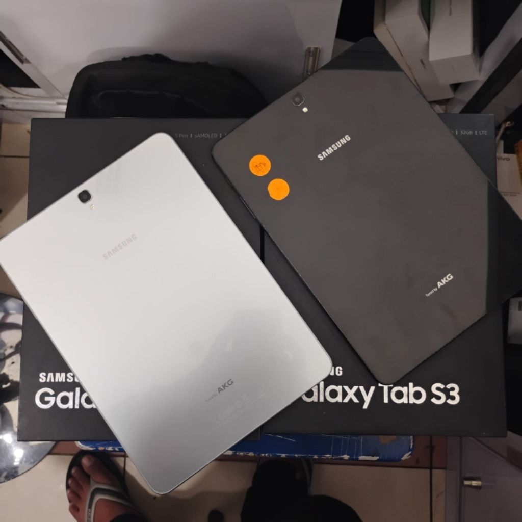 Samsung Tab S3 4/32 GB Second Fullset Original