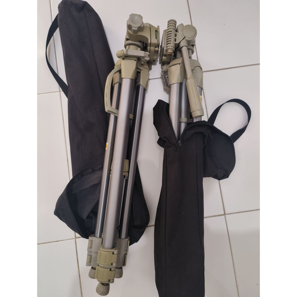 Tripod Kamera SLR second