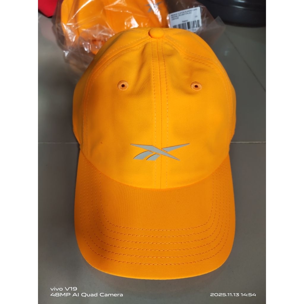 topi original reebok