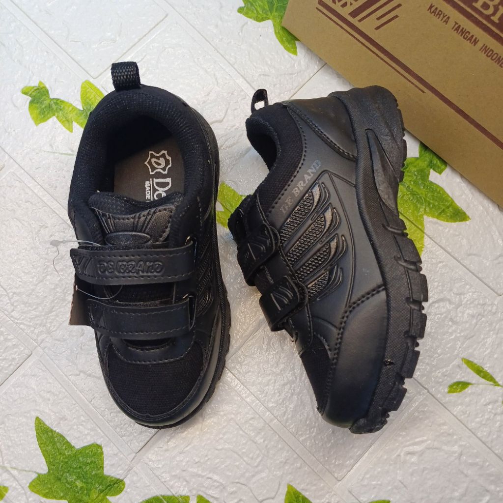 Sepatu sekolah anak DE BRAND 30/33
