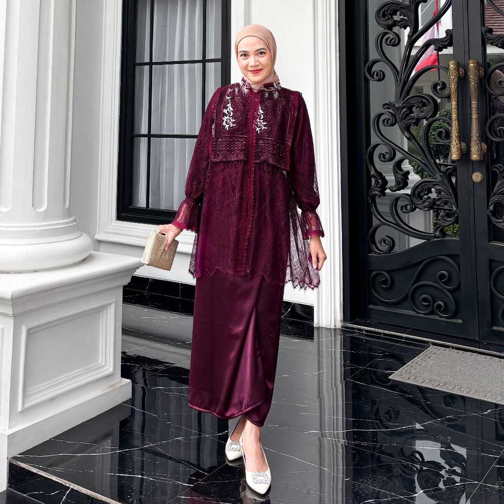 RAISA RAYA Set - Setelan Tunik Silk dan Outer Tile Chantily Panel + Rok Lilit Silk / Kebaya | Attire