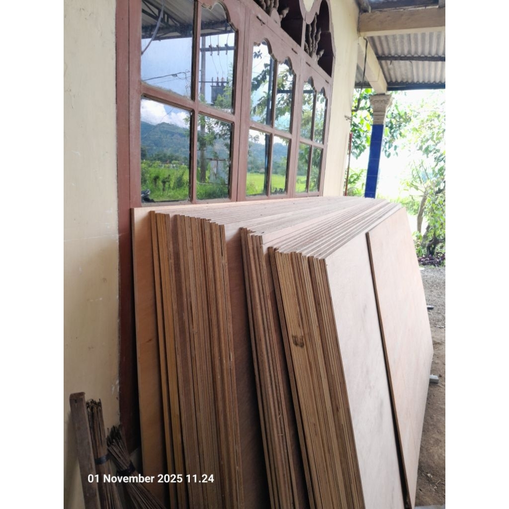 triplek potongan 15 mm 40 x 120