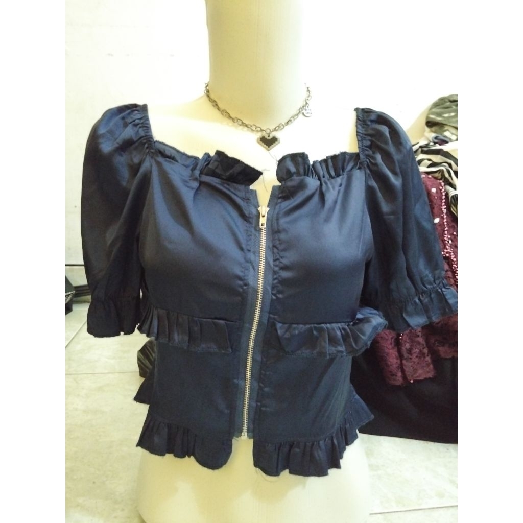 Atasan Blouse seksi Wanita, LD: 80-98, PJ: 35.