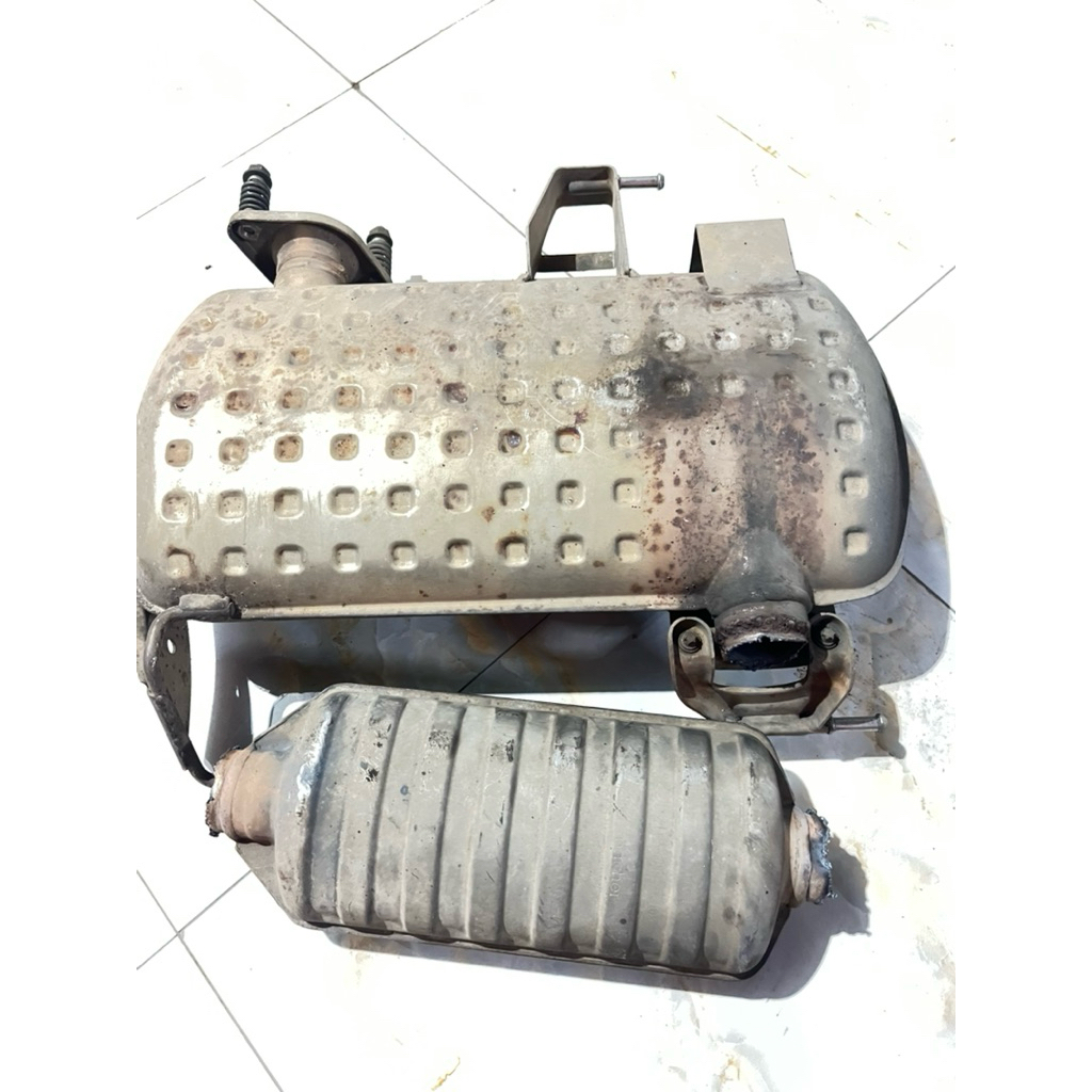 Knalpot + Resonator Ori Standar bawaan Bmw e90 320i