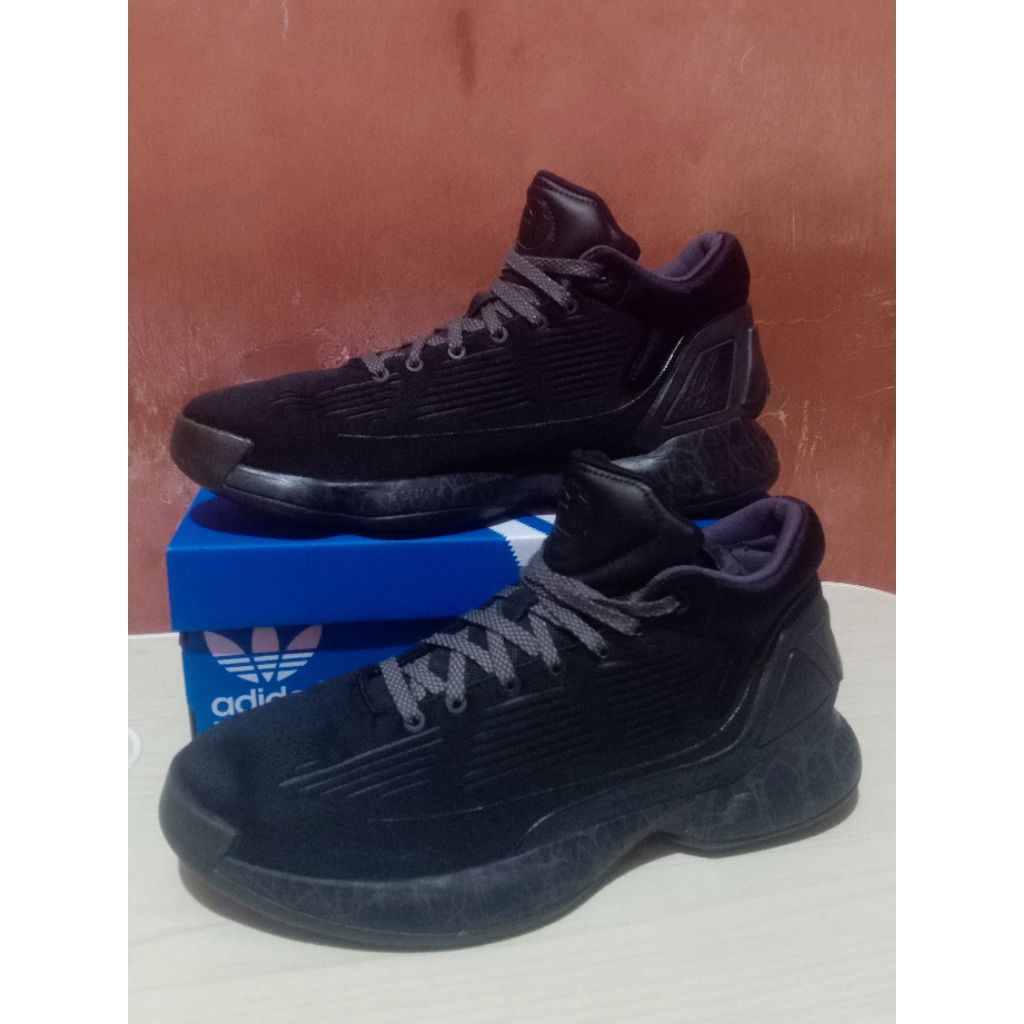 sepatu basket/volli second size 44