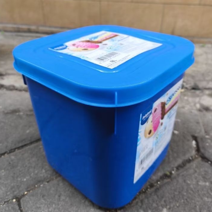 Box kotak bekas Ice cream