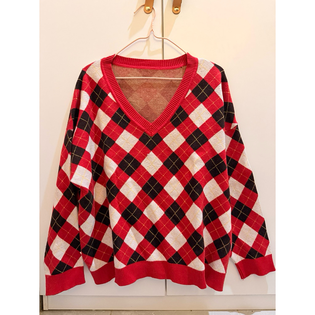 Sweater Motif Ketupat