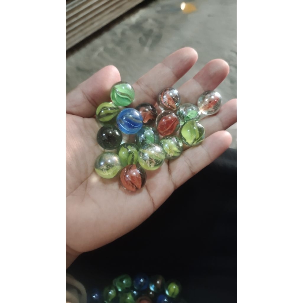 kelereng mata kucing