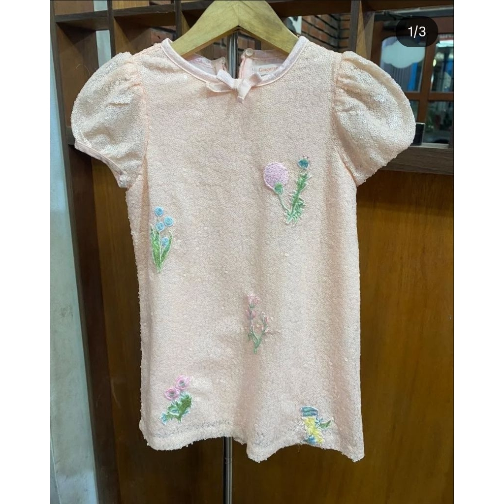 Dress gingersnaps