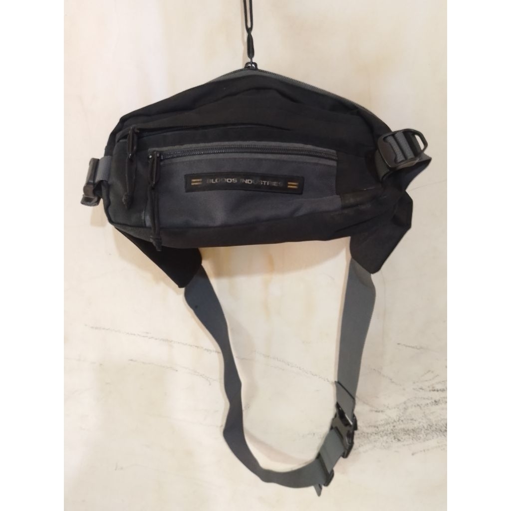 Tas Selempang Shoulder bag Bloods Original Black Grey